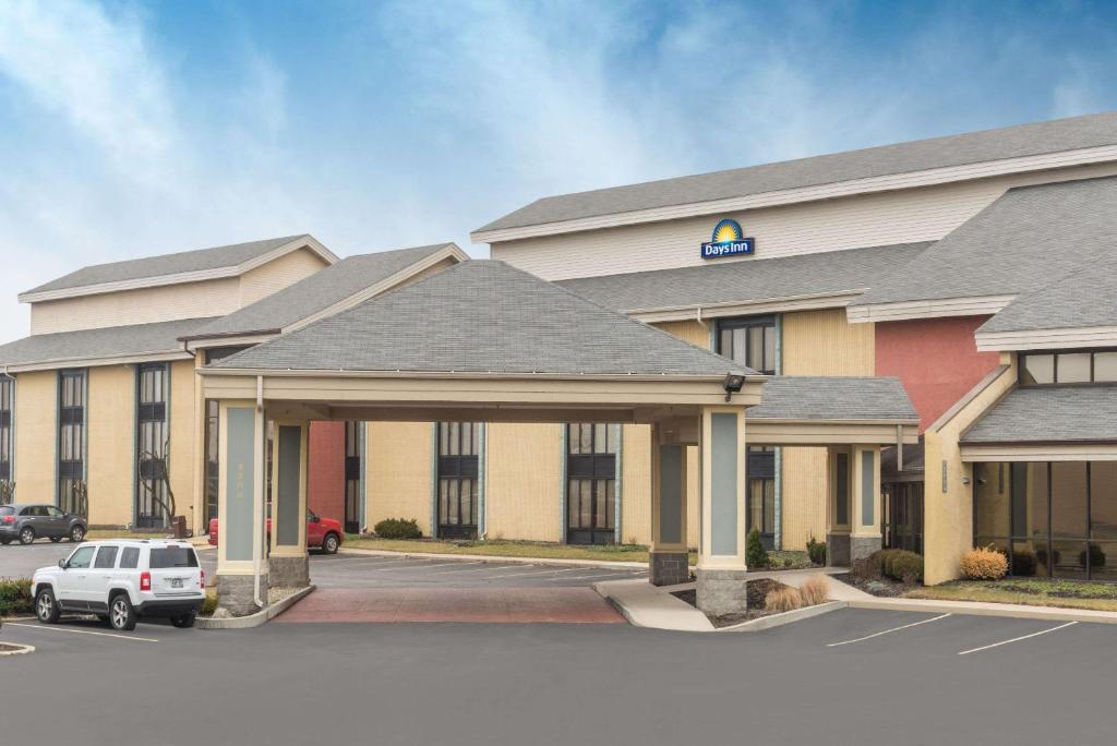 Days Inn by Wyndham Indianapolis Northeast Main image 1